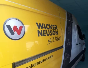 Fahrzeugbeschriftung Hansafolien 21